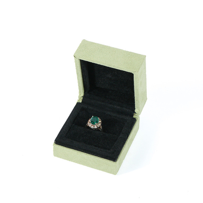 Contenitore d'imballaggio verde di regalo della flanella dell'erba per Ring Bracelet Jewelry