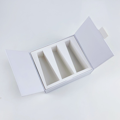 Disegni personalizzati Cartone di carta Imballaggio Eco-friendly Bianco doppia porta Magnetico Gift Box Essence Skincare Imballaggio Box